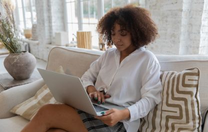 Best 5 White Work Shirts for Women