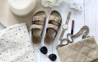 Must-Have Women's Flat Sandals At DSW For Your Summer Wardrobe